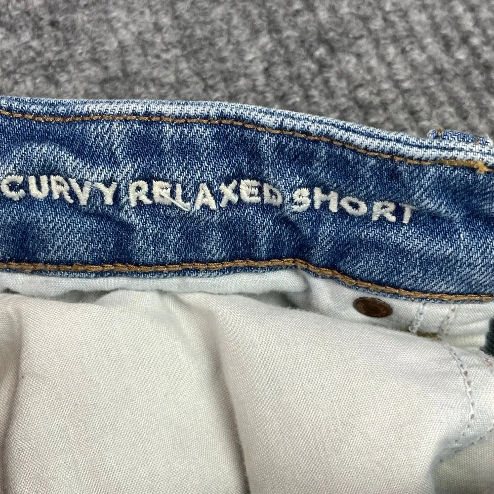 American Eagle Curvy Relaxed Short Womens 16 Light Blue Distressed Denim Strigid